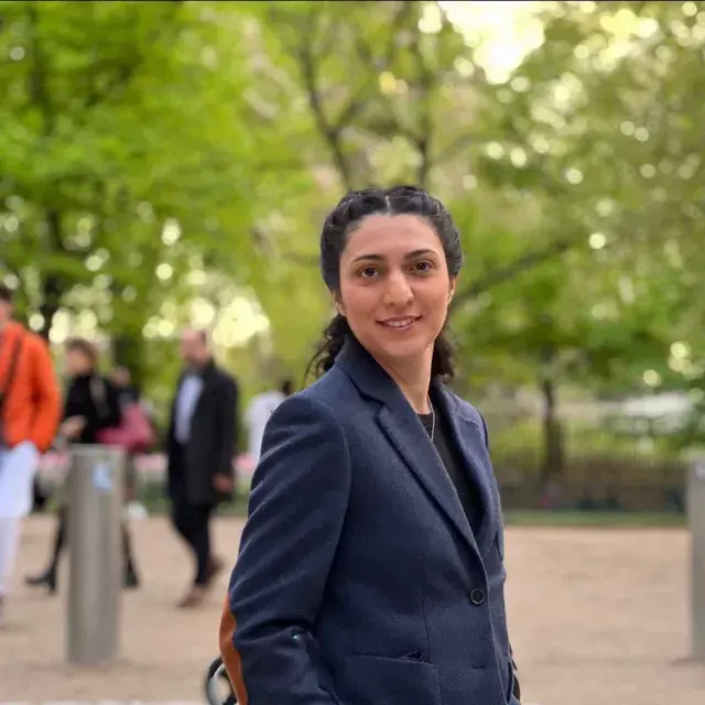 Rozhin Iranparast Oskuie